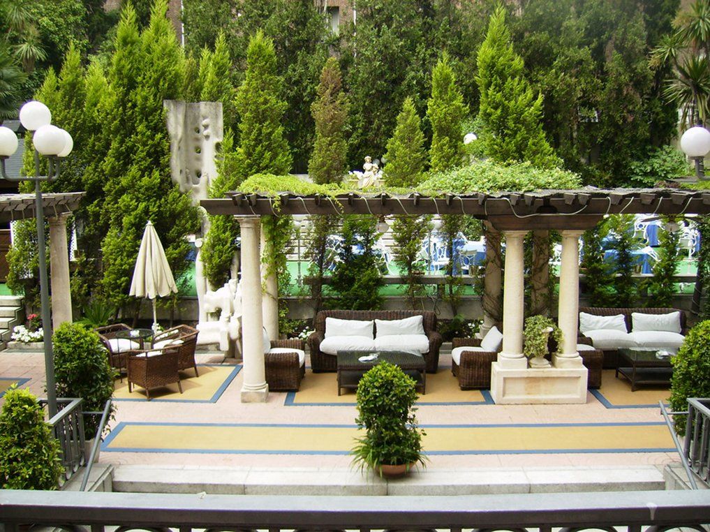 Hotel Miguel Angel Madrid Exterior photo The Pergola