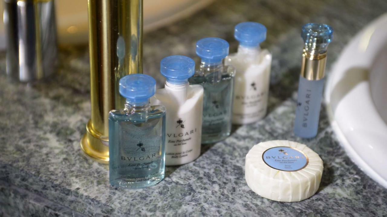 Hotel Miguel Angel Madrid Exterior photo A selection of toiletries